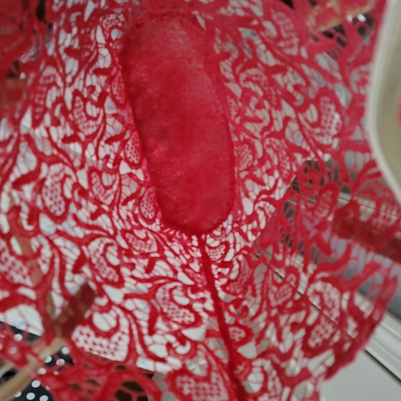 Sarah Lopez Pink Lace Beach Tote Bag with Gold Handles - Picture 5 of 8